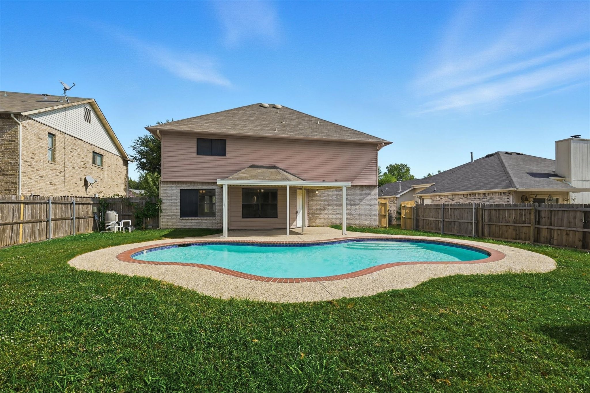 7604 Amsterdam Lane Arlington TX 76002