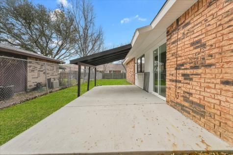 617 Parkvale Lane Grand Prairie TX 75052