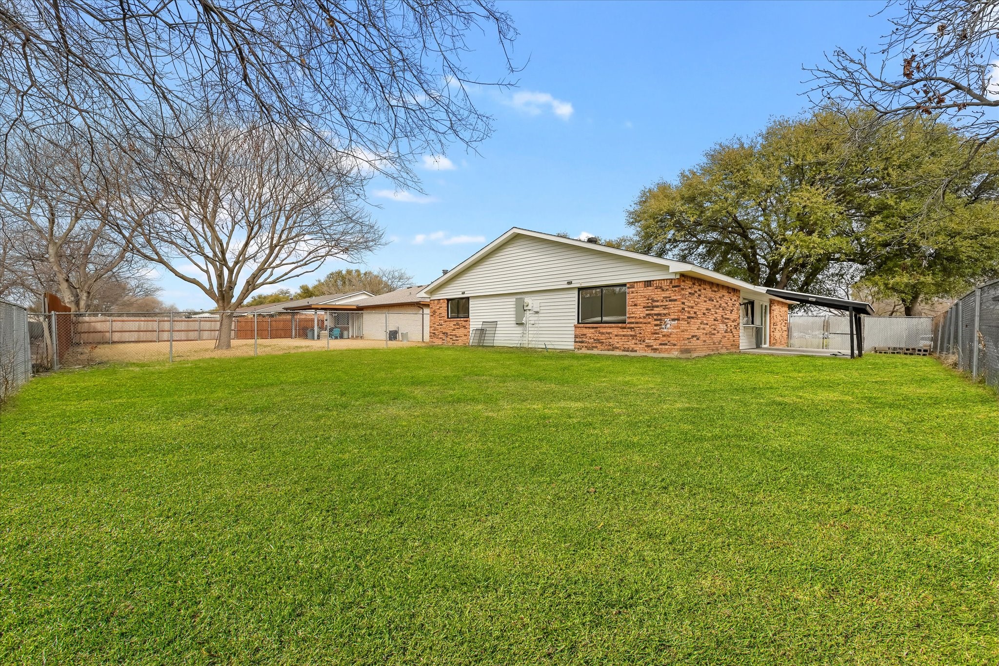 617 Parkvale Lane Grand Prairie TX 75052