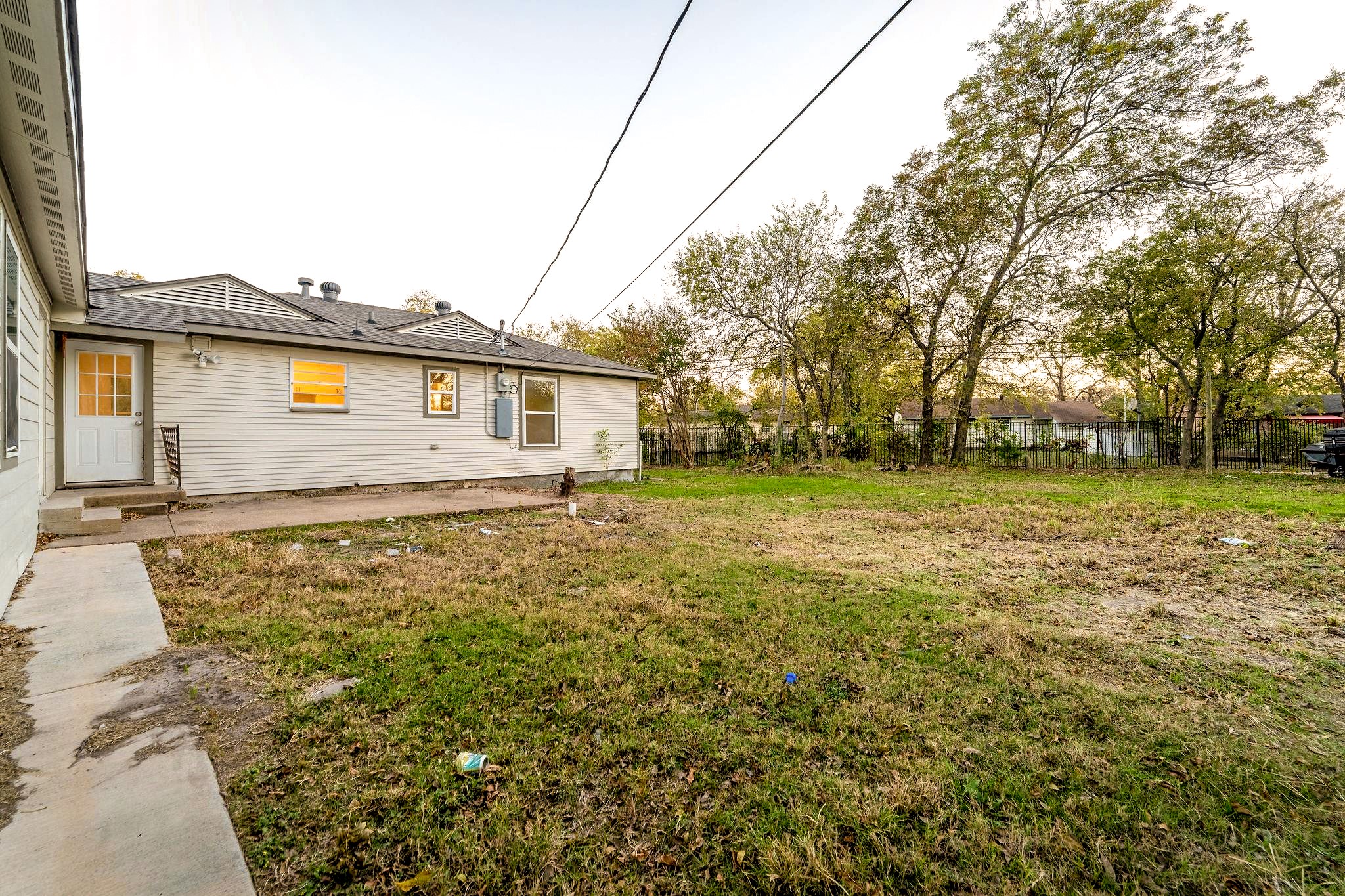 1315 Whitley Drive Dallas TX 75217