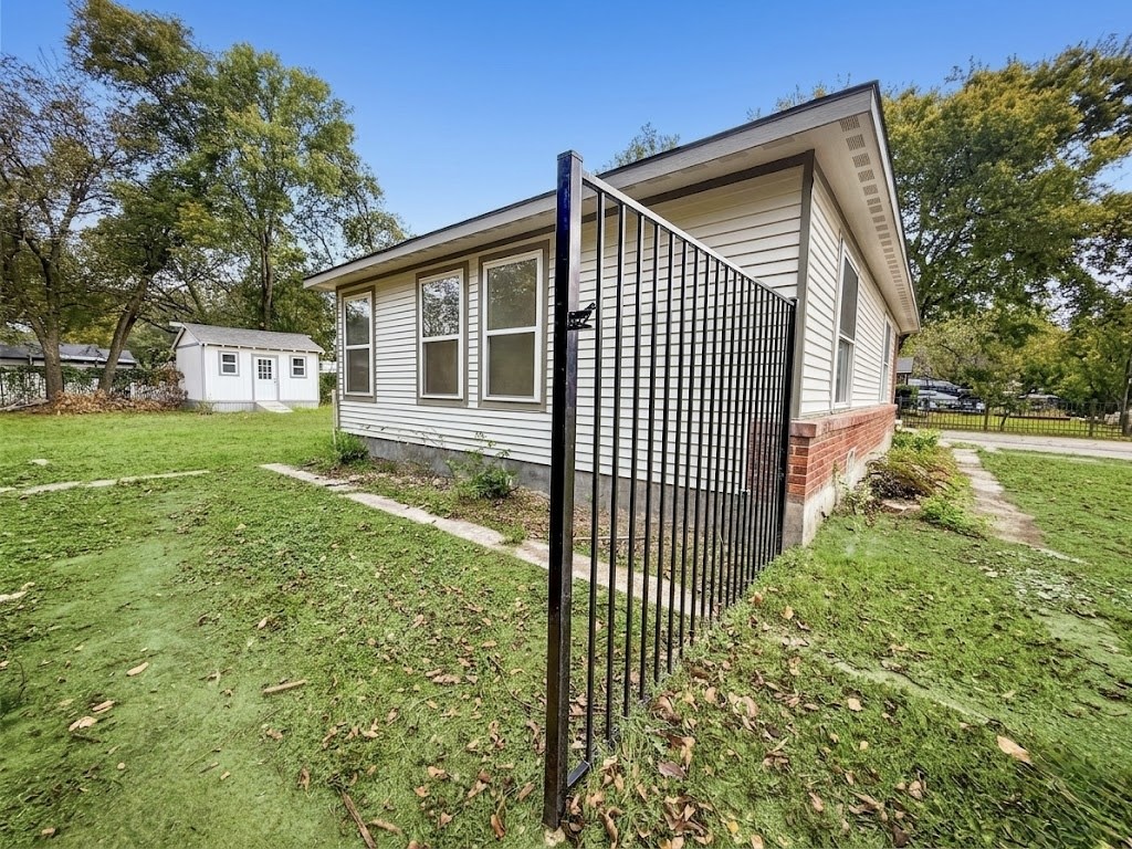 1315 Whitley Drive Dallas TX 75217