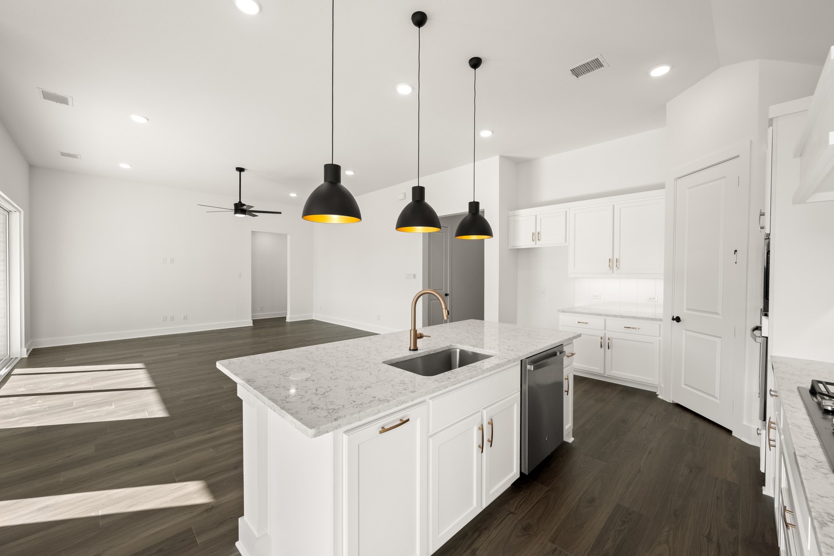 5012 Hillside Green Trail Midlothian TX 76065