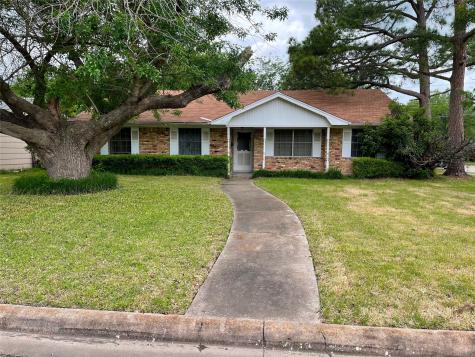 1311 Alpine Street Greenville TX 75401