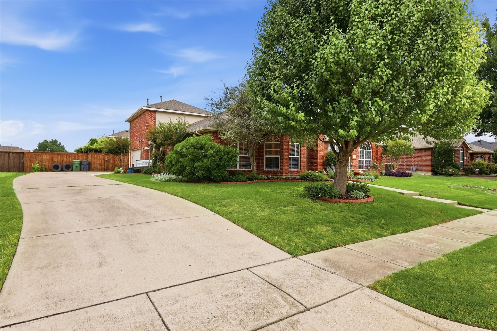 327 Montana Trail Murphy TX 75094