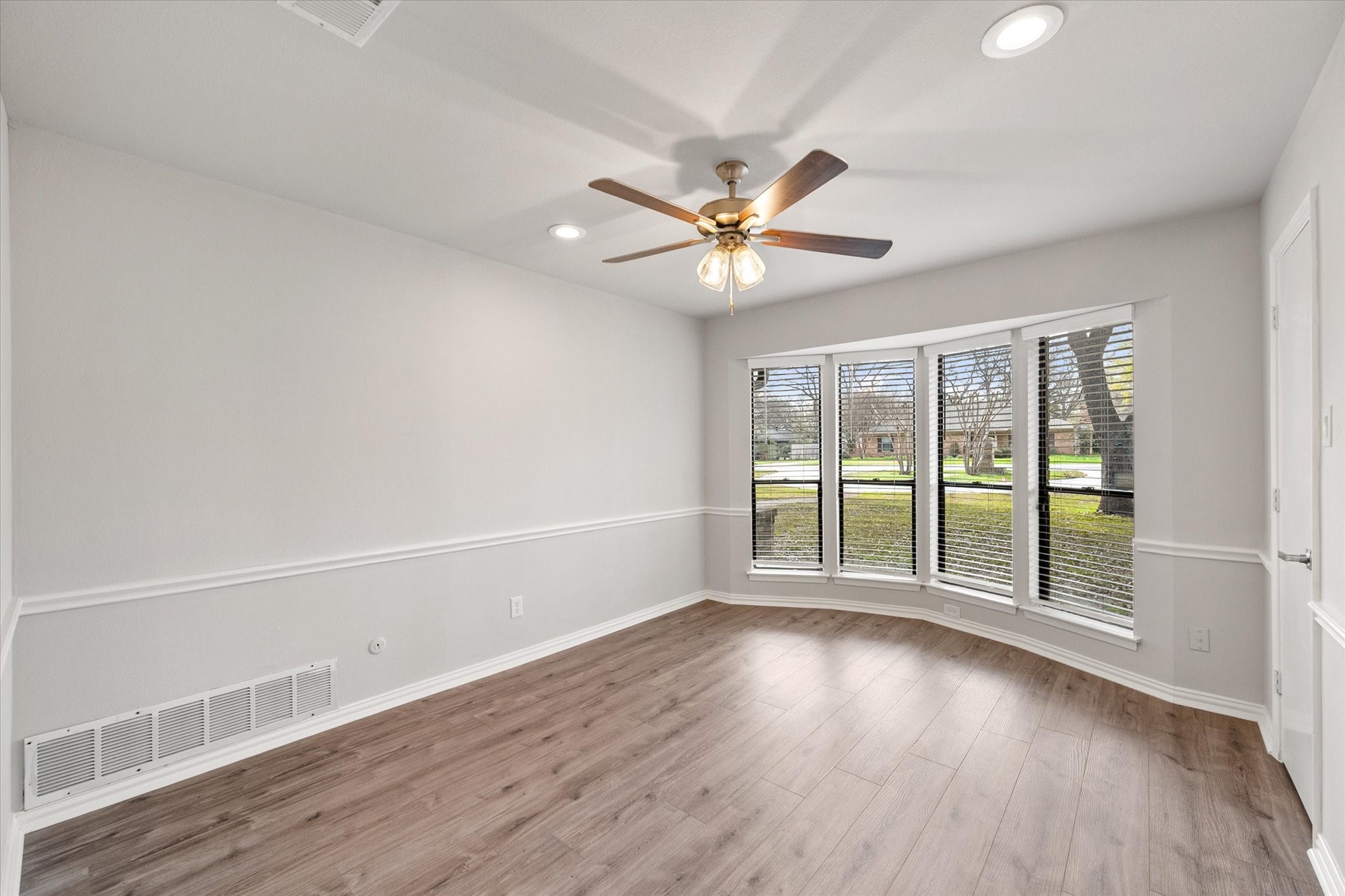 2306 Sunnyvale Road Grand Prairie TX 75050