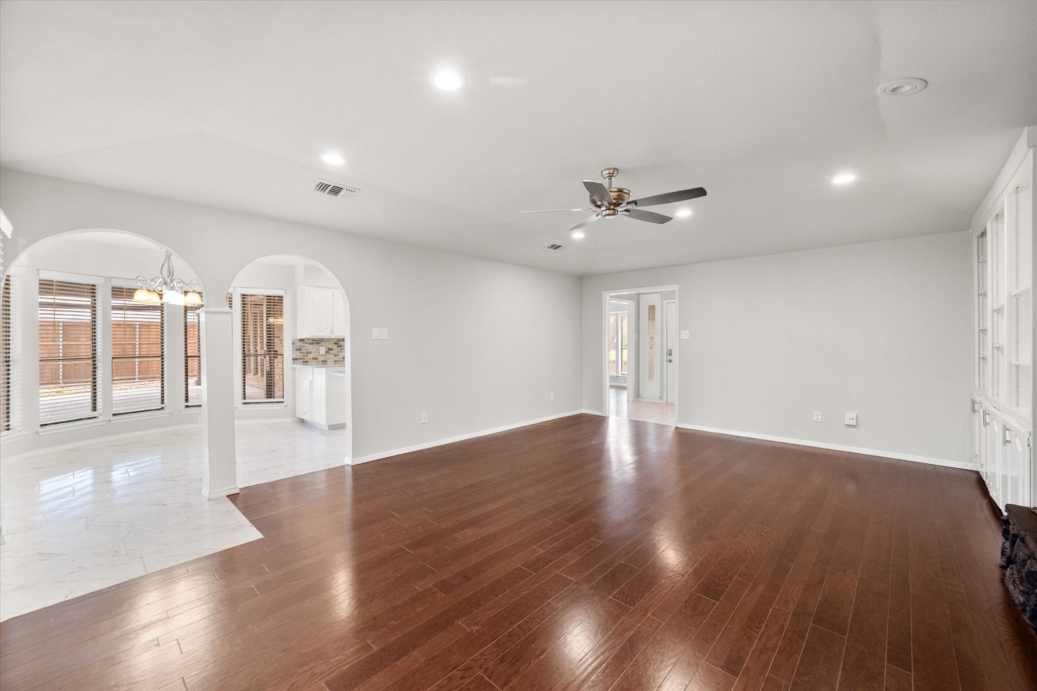 2306 Sunnyvale Road Grand Prairie TX 75050