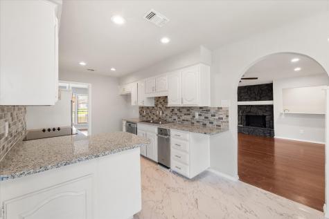 2306 Sunnyvale Road Grand Prairie TX 75050