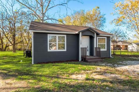 109 Lydia Street Terrell TX 75160
