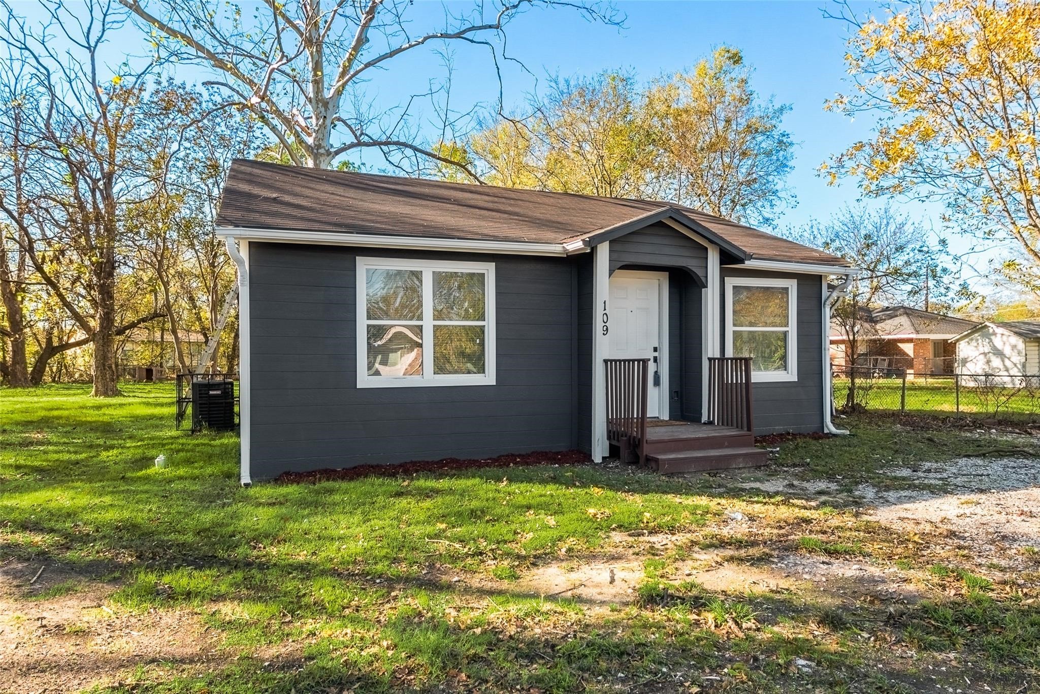 109 Lydia Street Terrell TX 75160