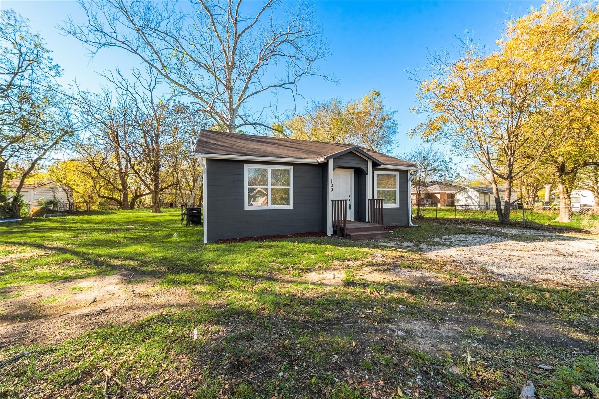 109 Lydia Street Terrell TX 75160