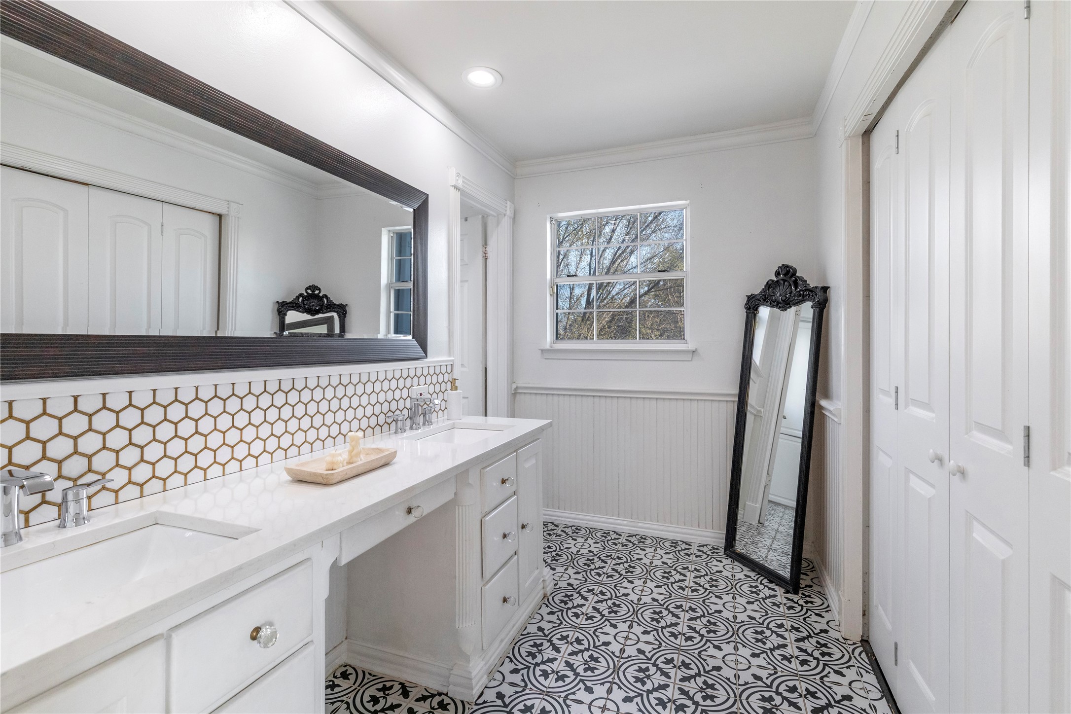2906 Pacific Court Irving TX 75062