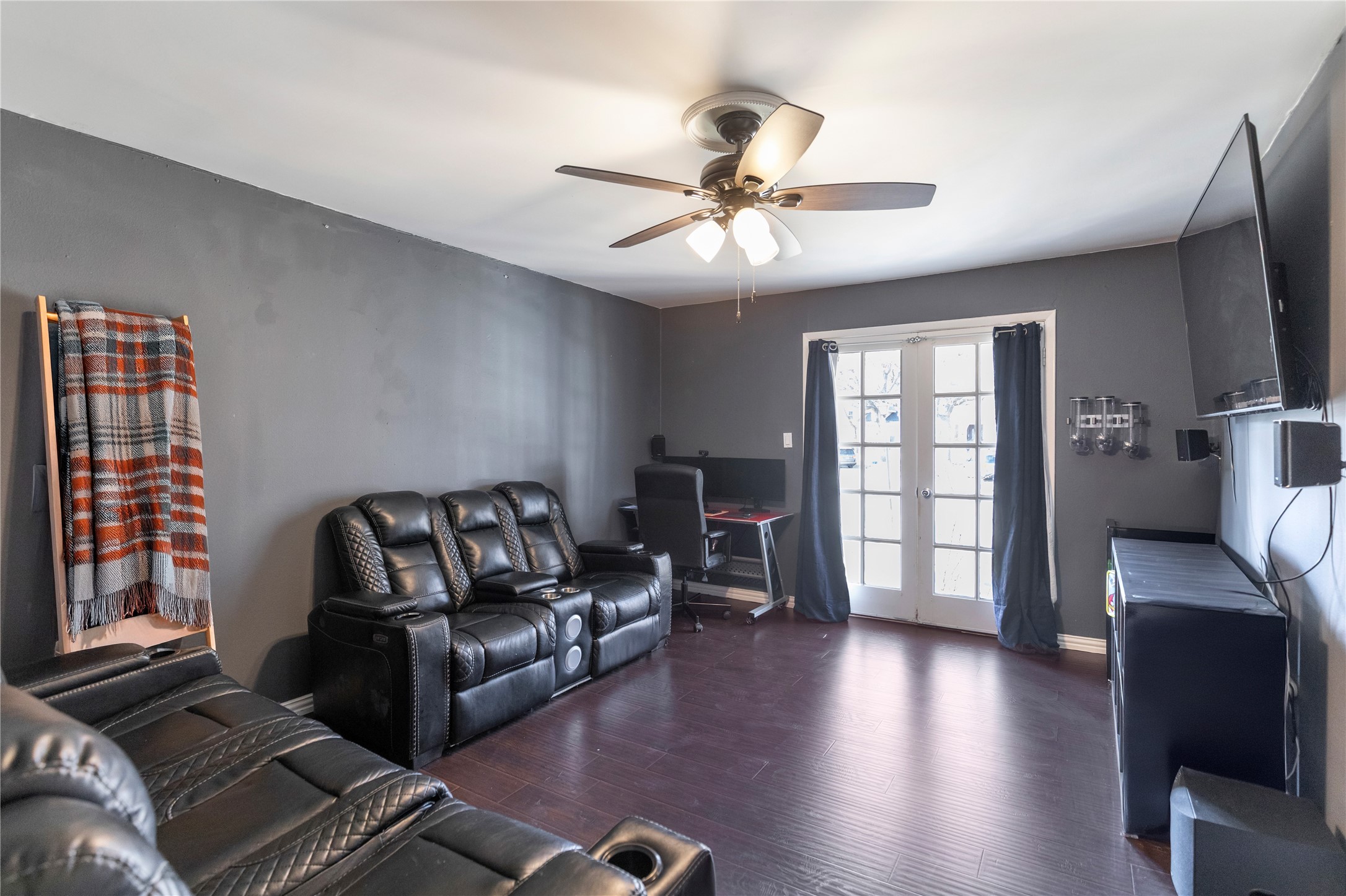 2906 Pacific Court Irving TX 75062