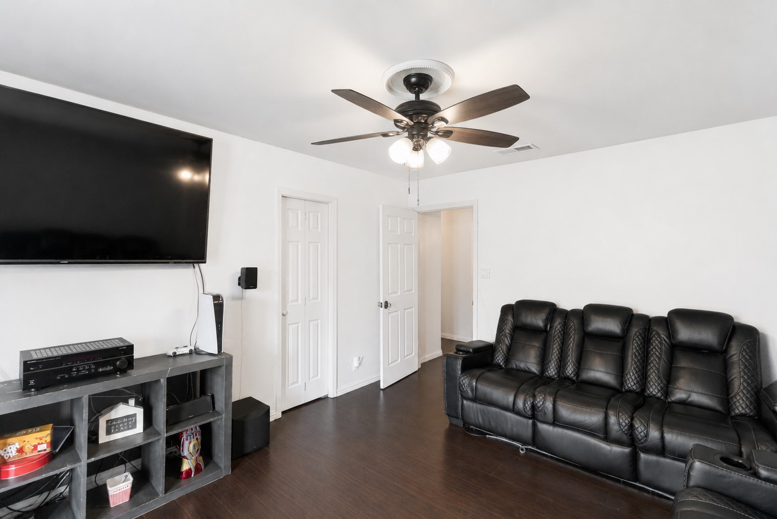 2906 Pacific Court Irving TX 75062