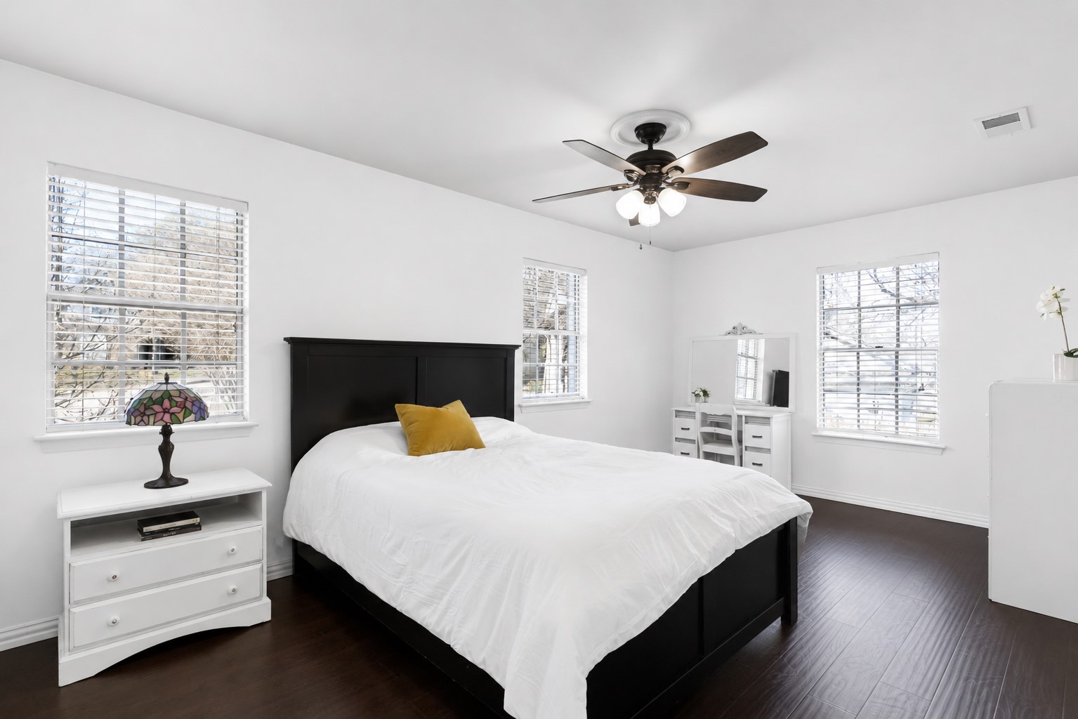 2906 Pacific Court Irving TX 75062