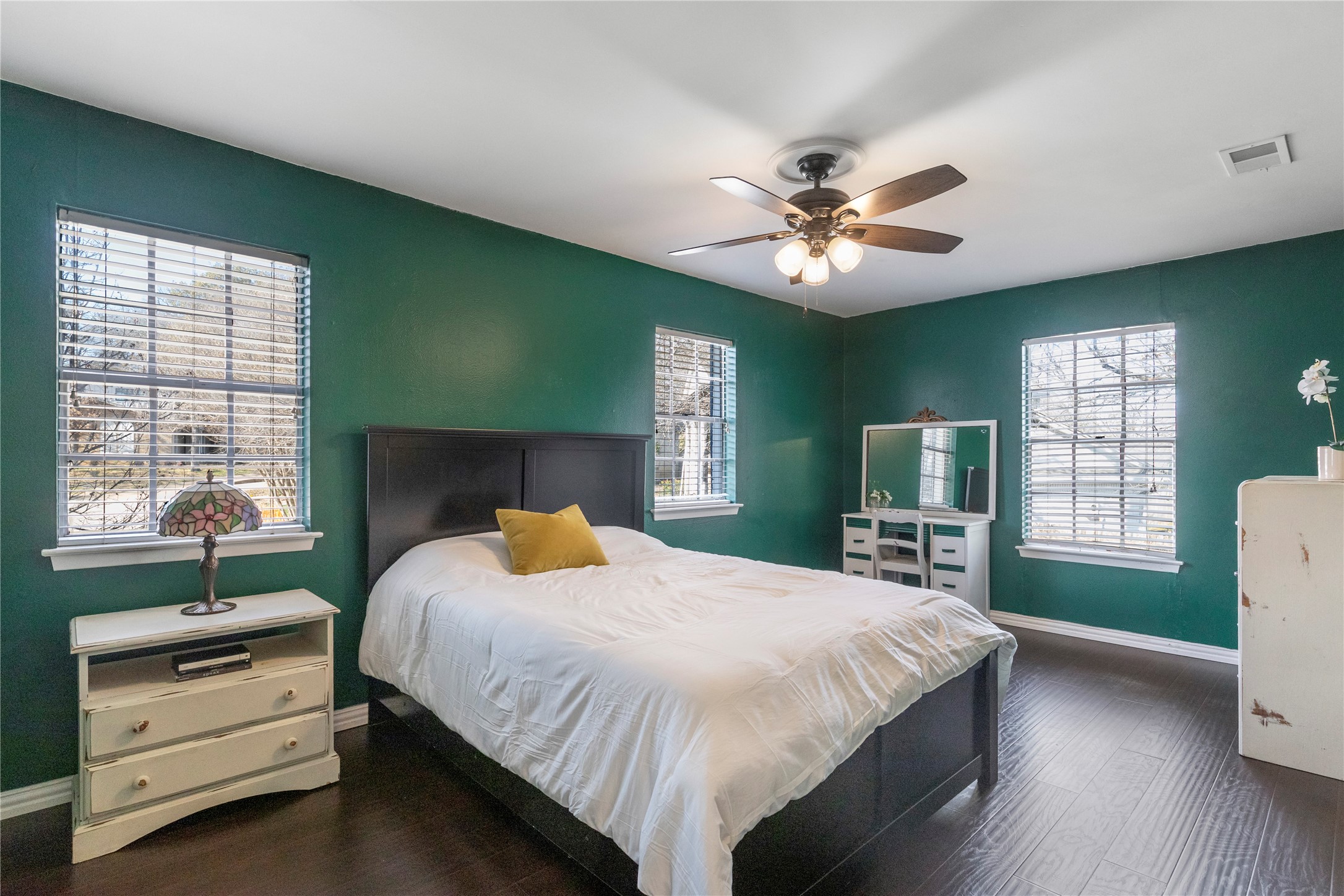 2906 Pacific Court Irving TX 75062