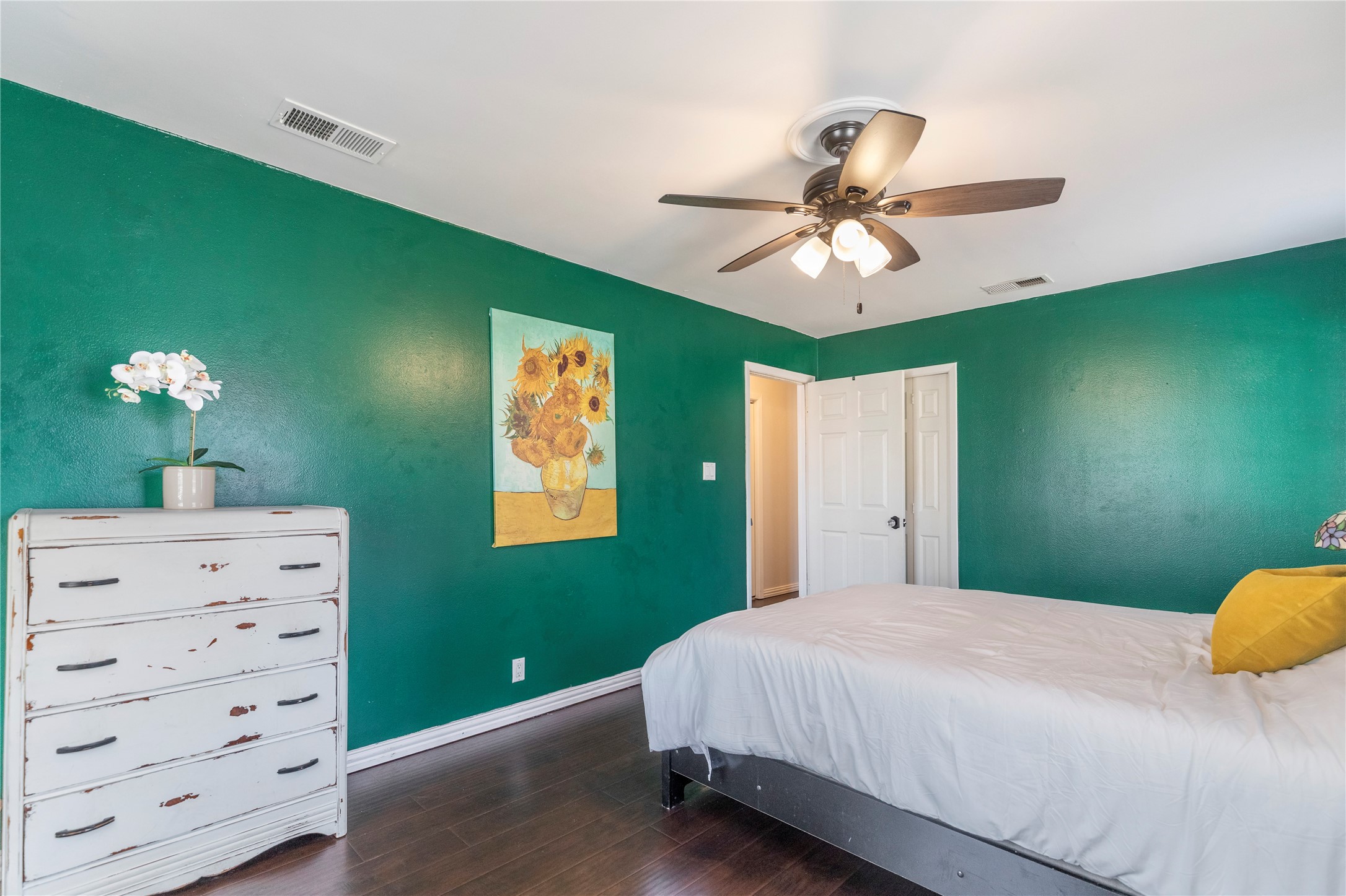2906 Pacific Court Irving TX 75062