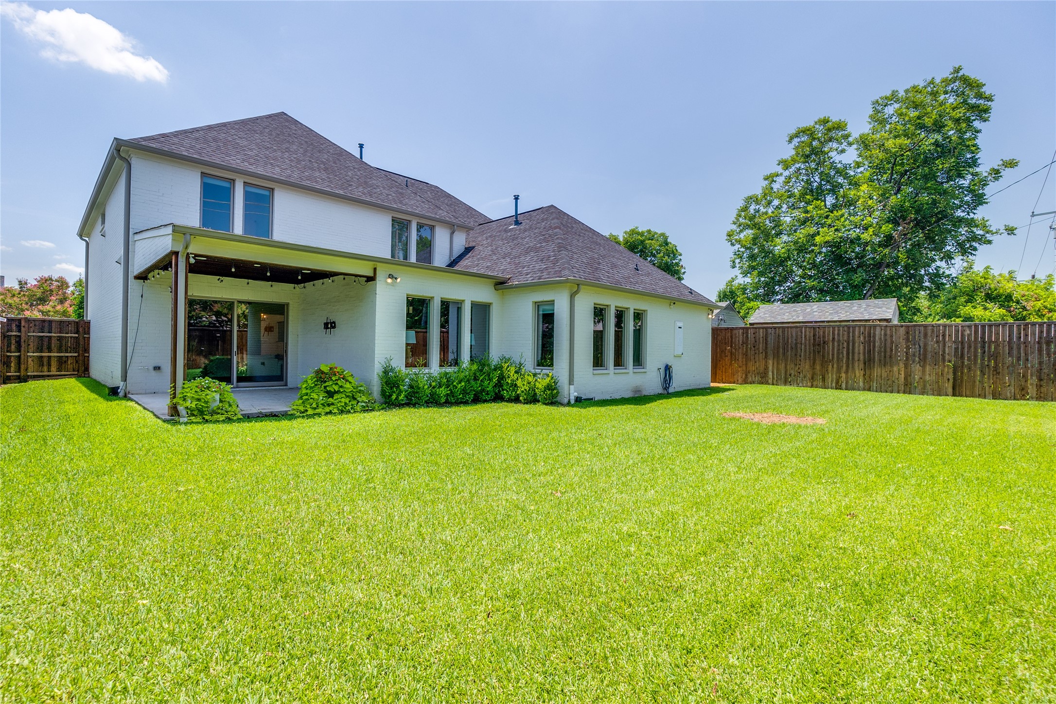 3915 Durango Drive Dallas TX 75220