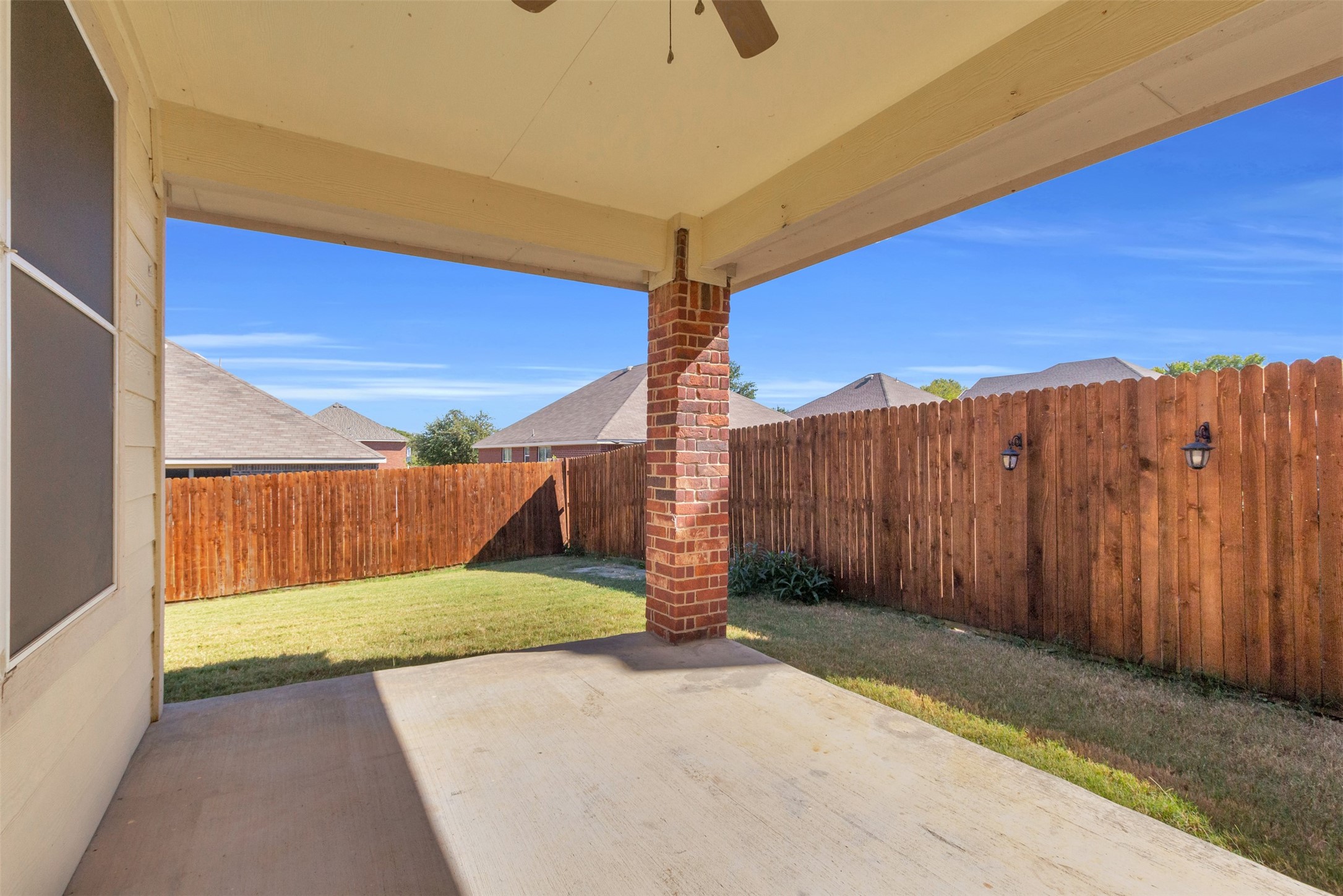 517 Highmoor Court Oak Point TX 75068