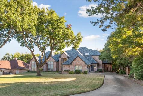 812 Knoll Manor Court Cedar Hill TX 75104