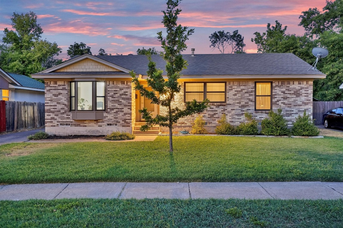2221 English Drive Garland TX 75041