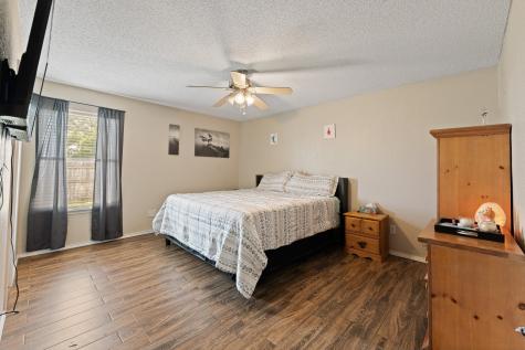 1611 Berry Drive Cleburne TX 76033