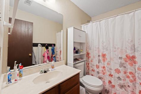 1611 Berry Drive Cleburne TX 76033