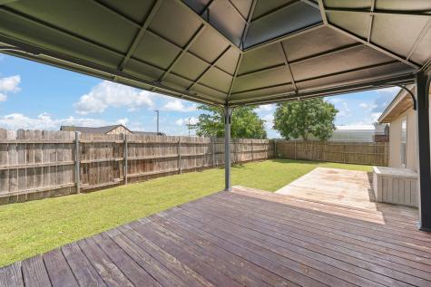 1611 Berry Drive Cleburne TX 76033