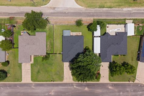 1611 Berry Drive Cleburne TX 76033
