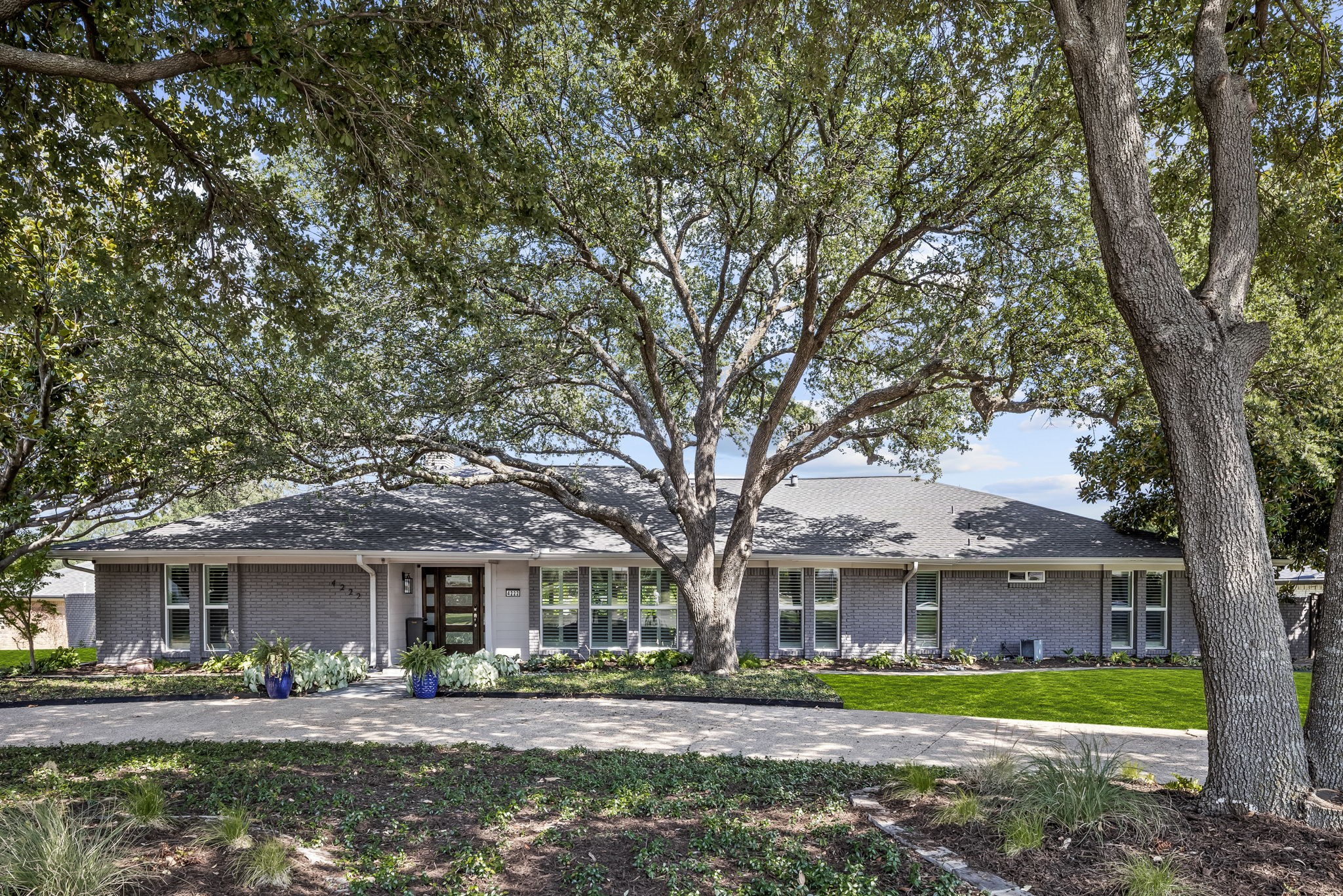 4222 Laren Lane Dallas TX 75244