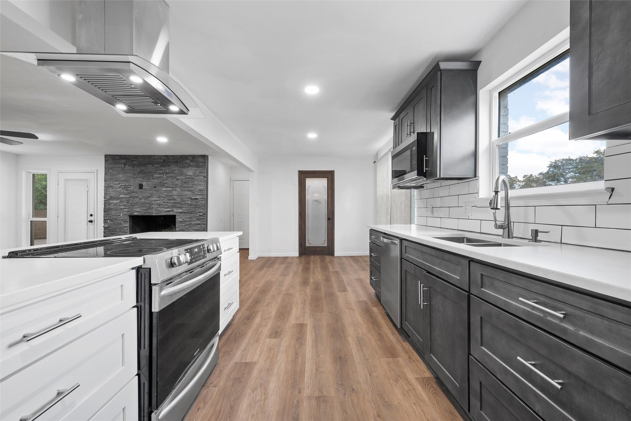 1132 Western Oaks Drive Woodway TX 76712