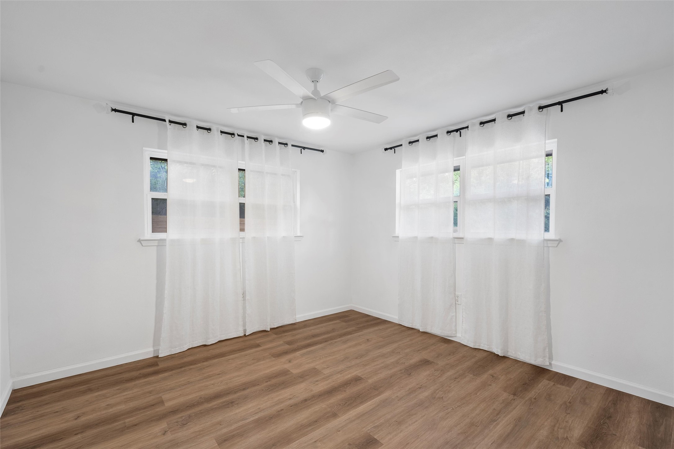1132 Western Oaks Drive Woodway TX 76712