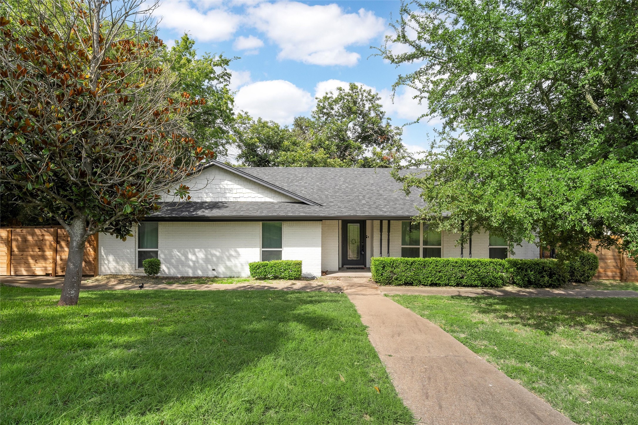 1132 Western Oaks Drive Woodway TX 76712