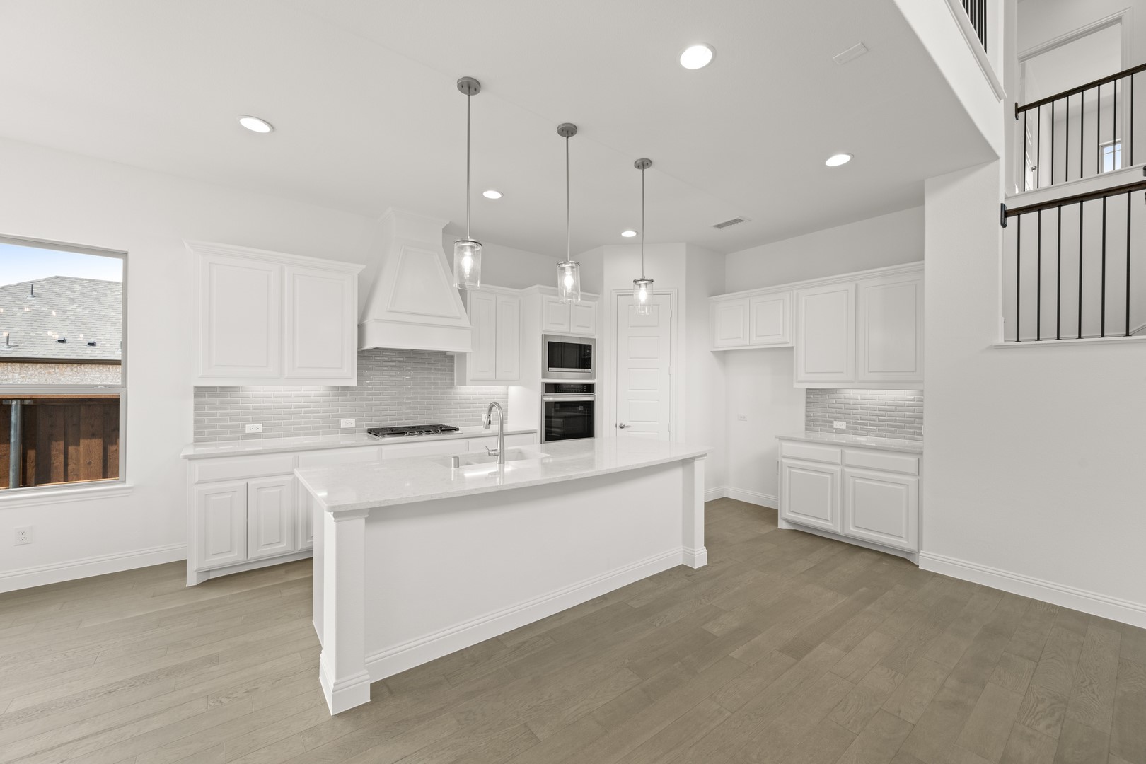 1536 Euclid Alley Corinth TX 76208