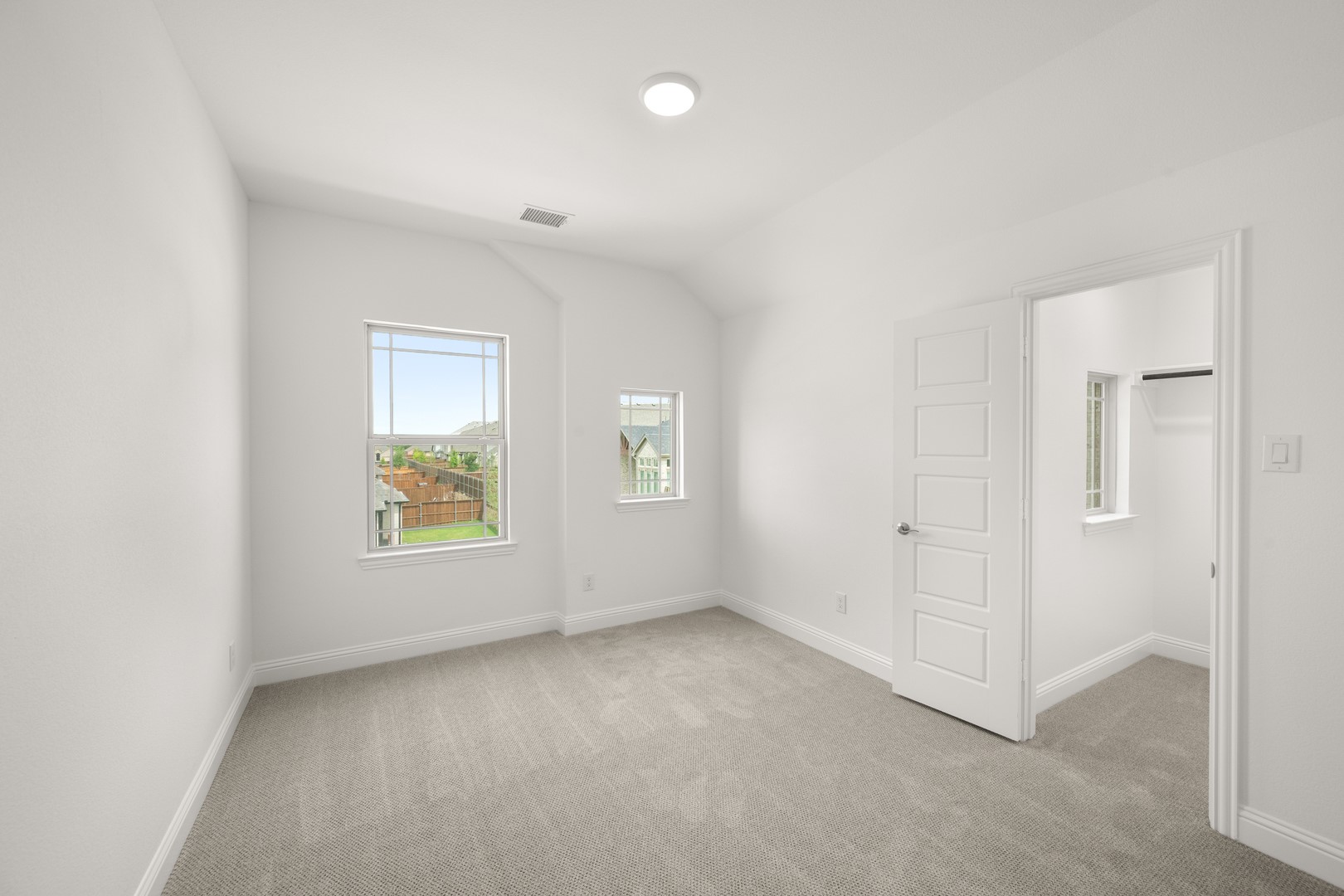 1536 Euclid Alley Corinth TX 76208