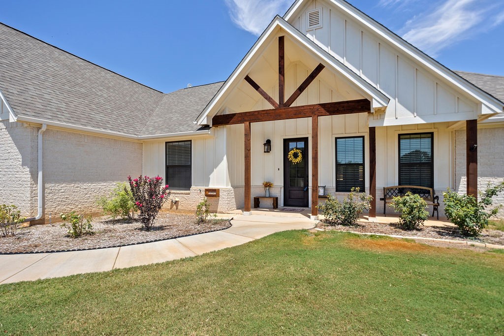 300 N Saddle Spur Court Weatherford TX 76087