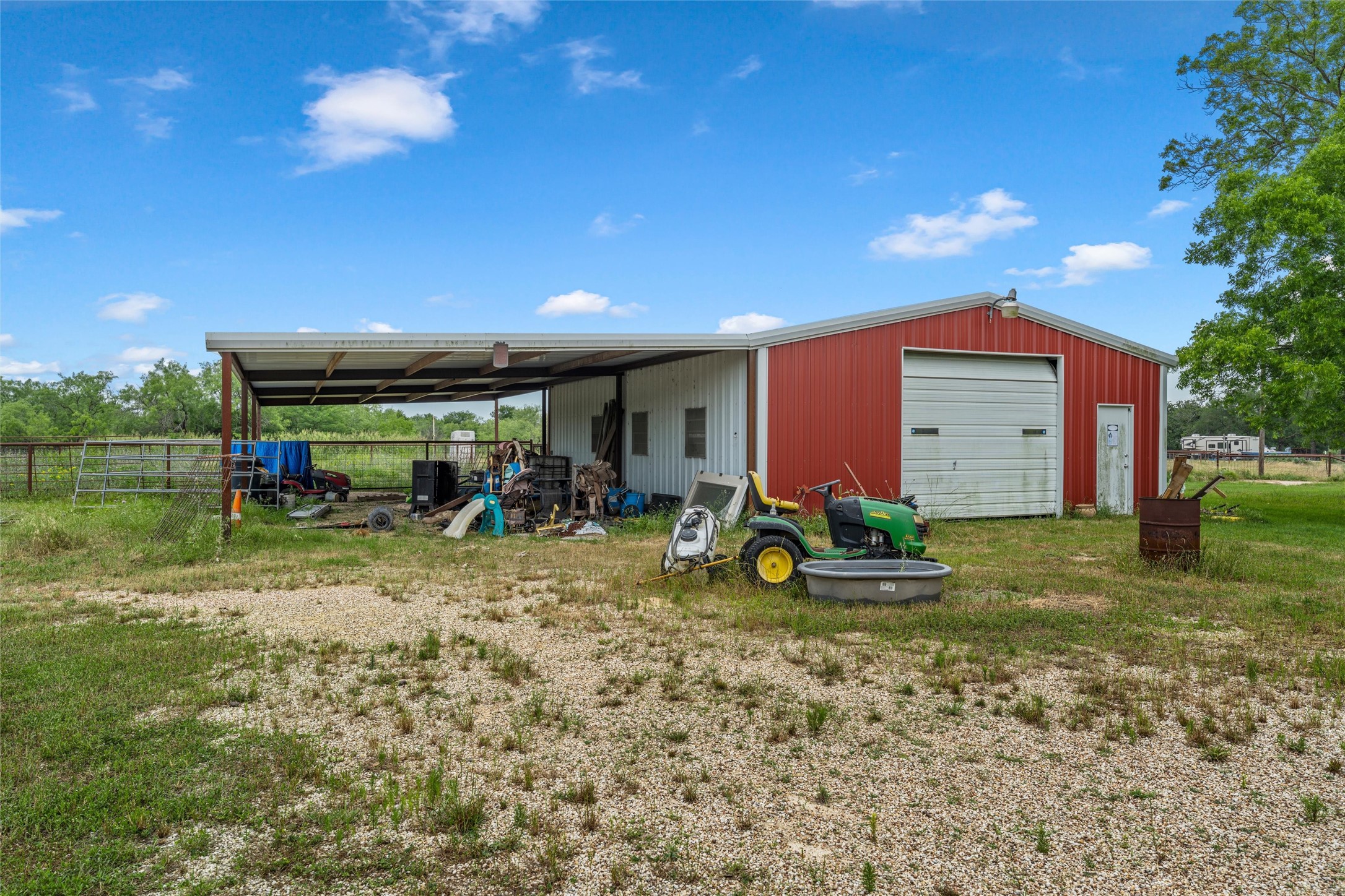 2554 State Highway 22 Whitney TX 76692