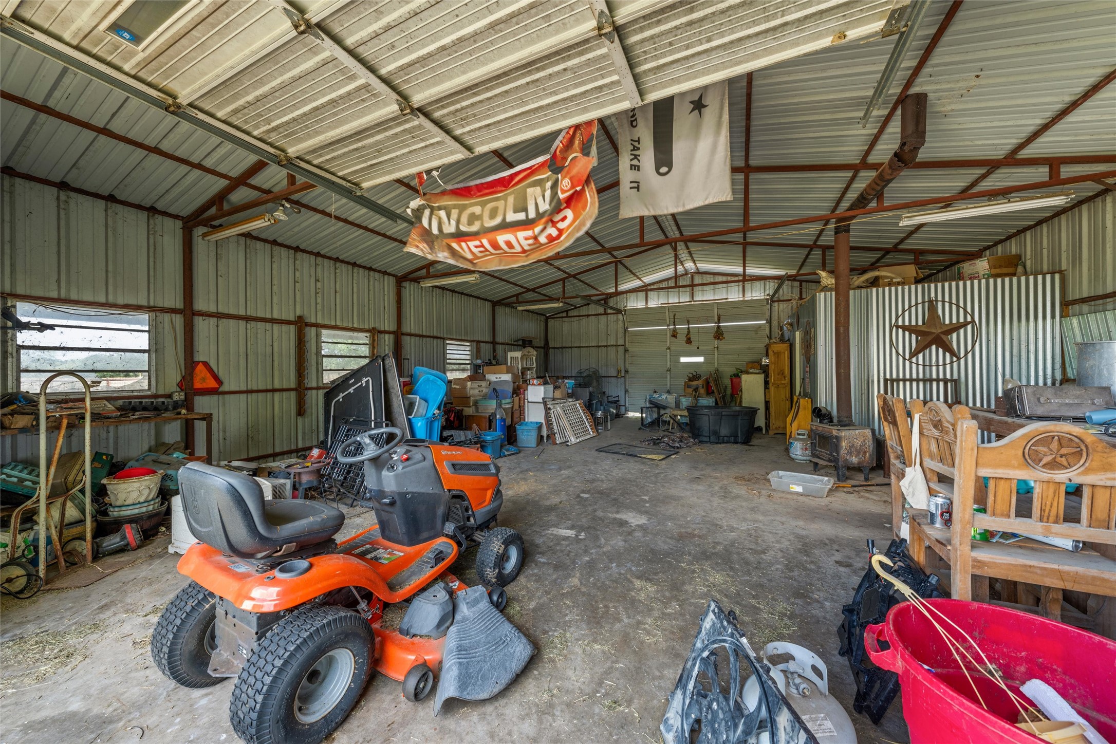 2554 State Highway 22 Whitney TX 76692