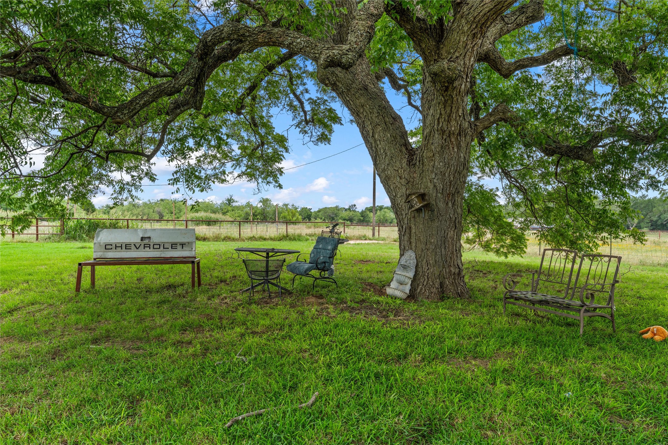 2554 State Highway 22 Whitney TX 76692