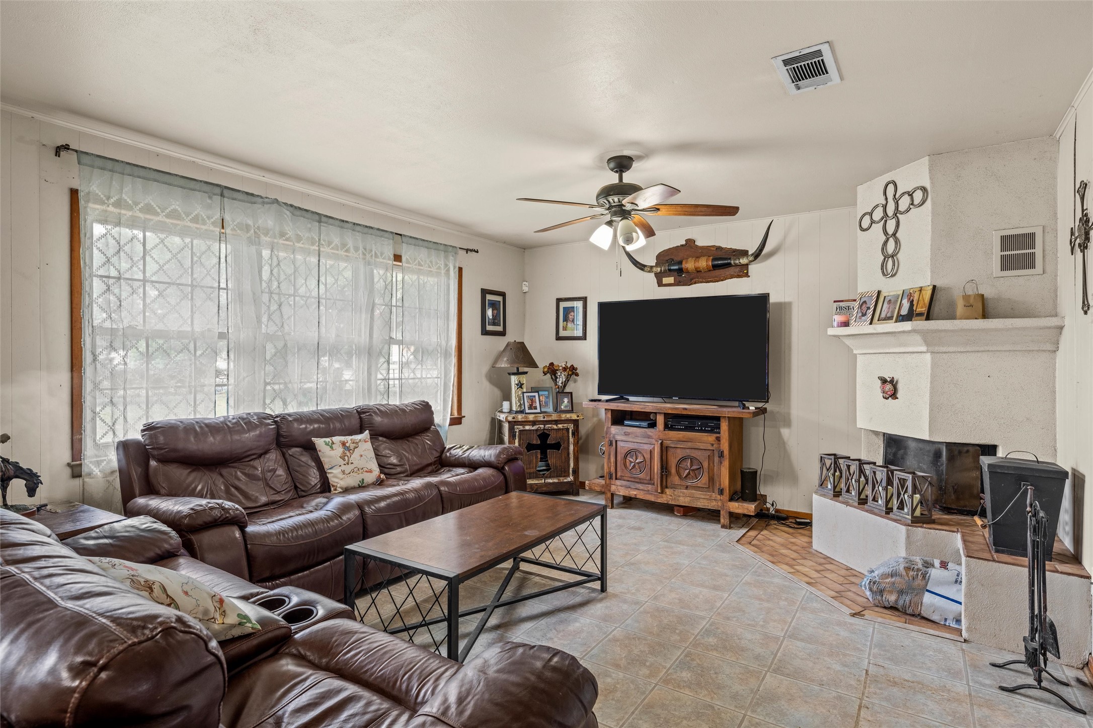 2554 State Highway 22 Whitney TX 76692