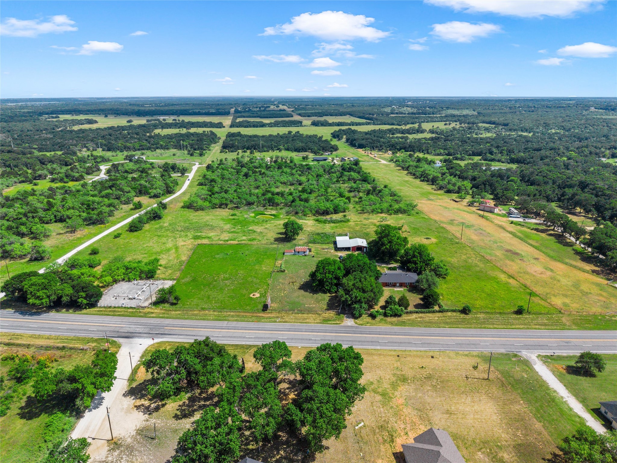 2554 State Highway 22 Whitney TX 76692