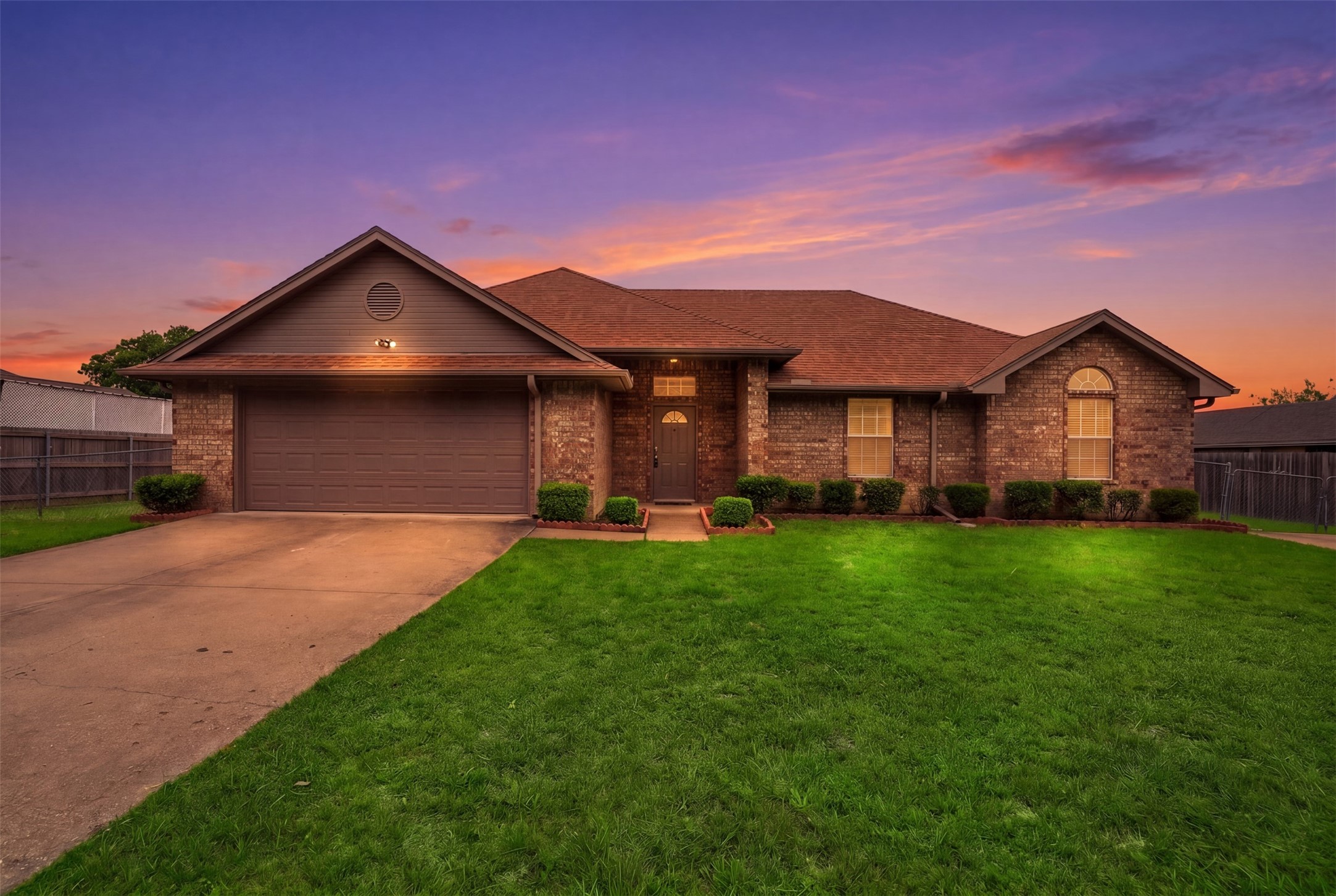 1022 Batchler Road Red Oak TX 75154