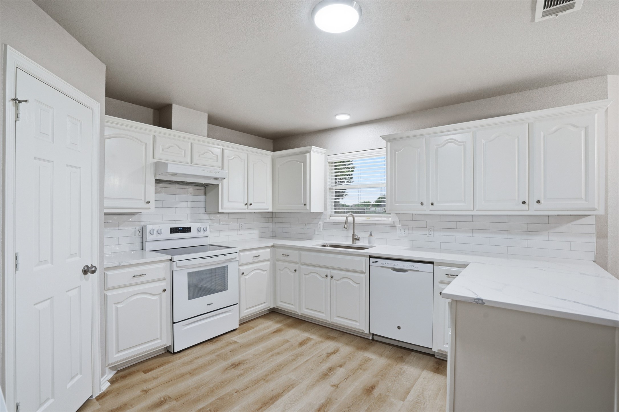 1022 Batchler Road Red Oak TX 75154