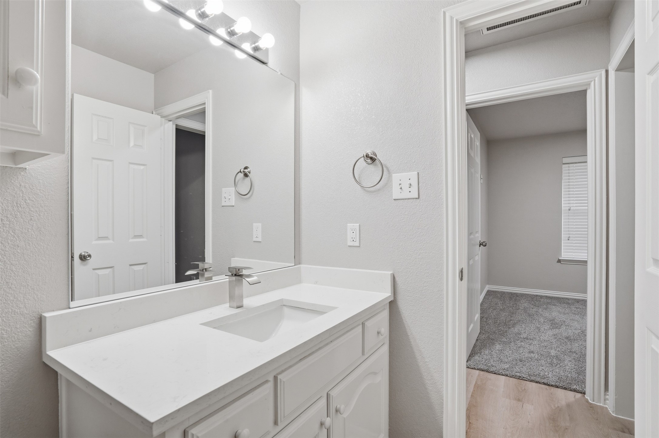 1022 Batchler Road Red Oak TX 75154