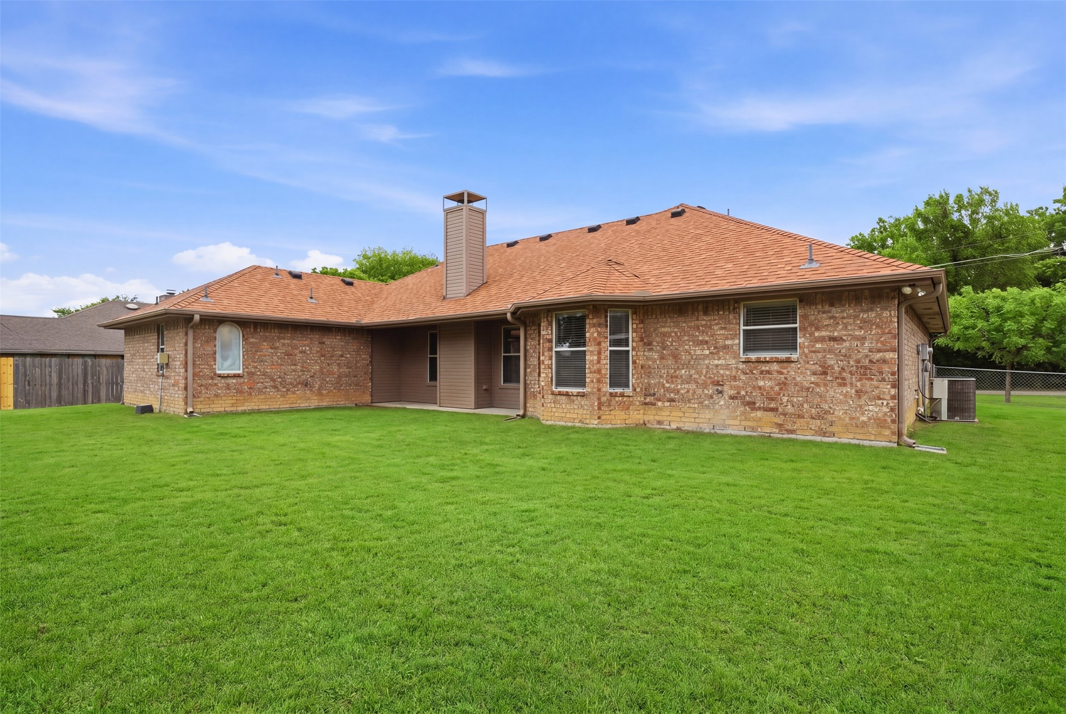 1022 Batchler Road Red Oak TX 75154