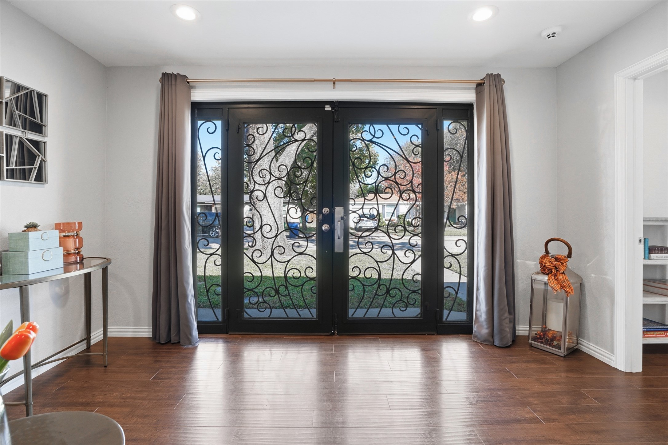 5717 S Wells Circle Westworth Village TX 76114