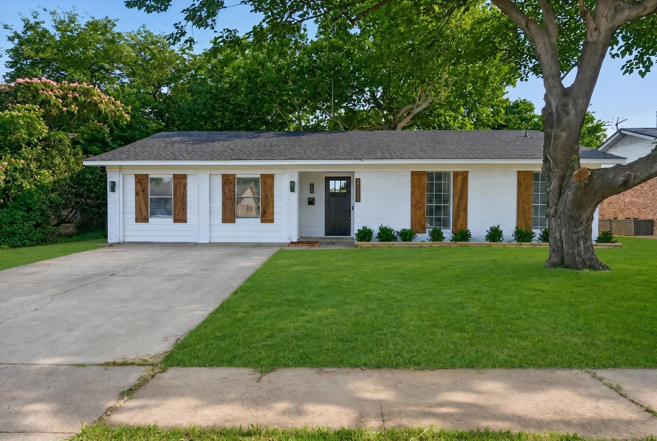 2029 Spanish Trail Irving TX 75060