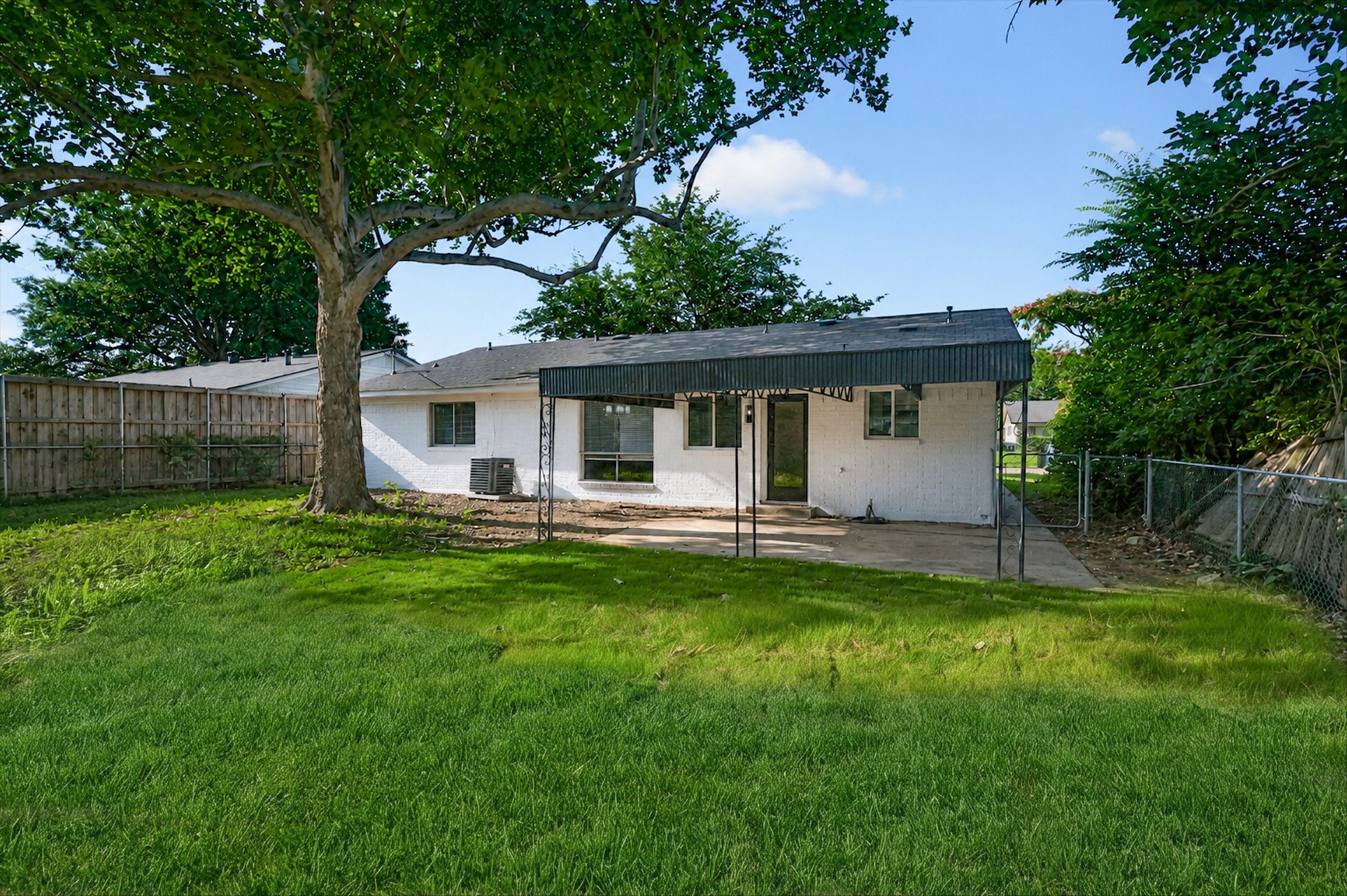 2029 Spanish Trail Irving TX 75060