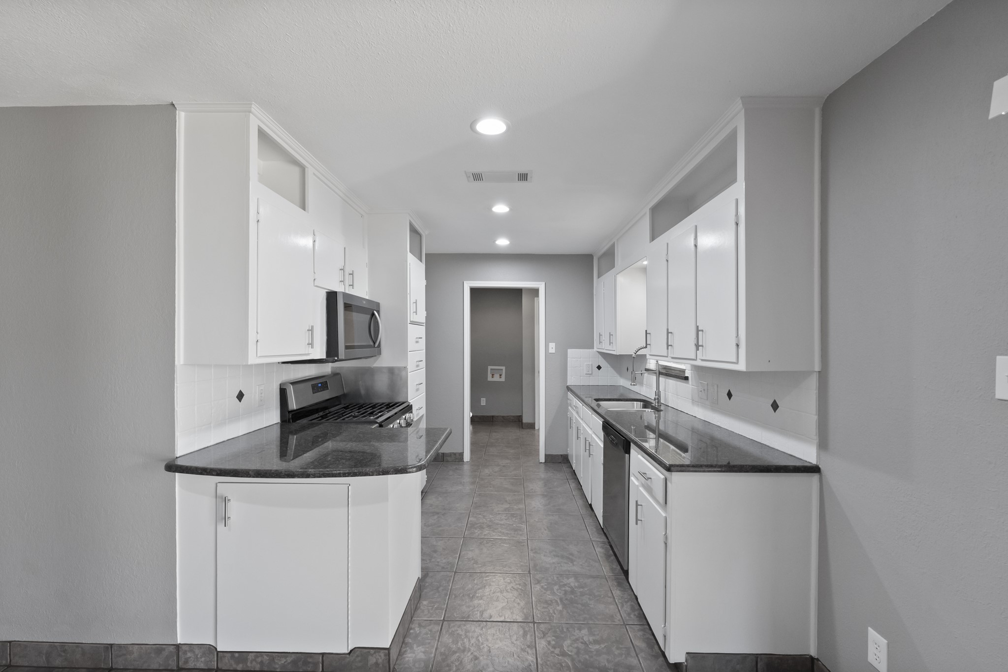 317 E Glendale Street Crowley TX 76036