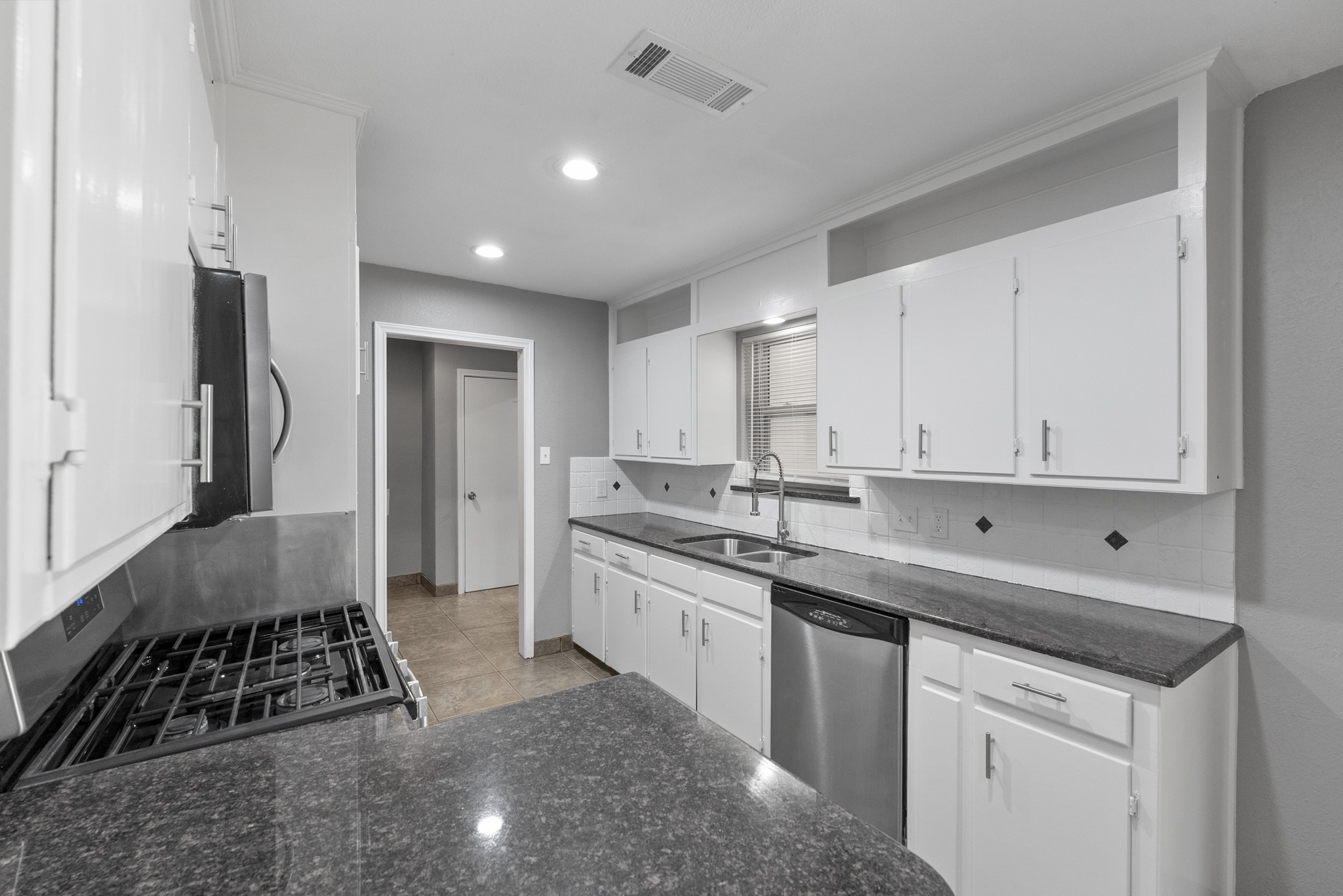 317 E Glendale Street Crowley TX 76036