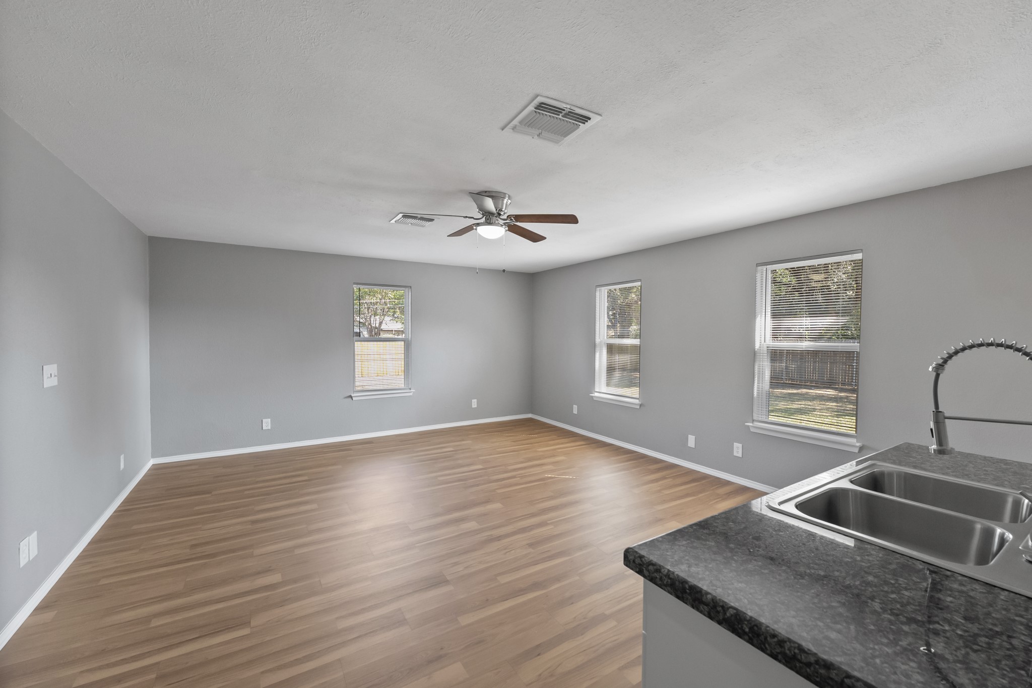 317 E Glendale Street Crowley TX 76036